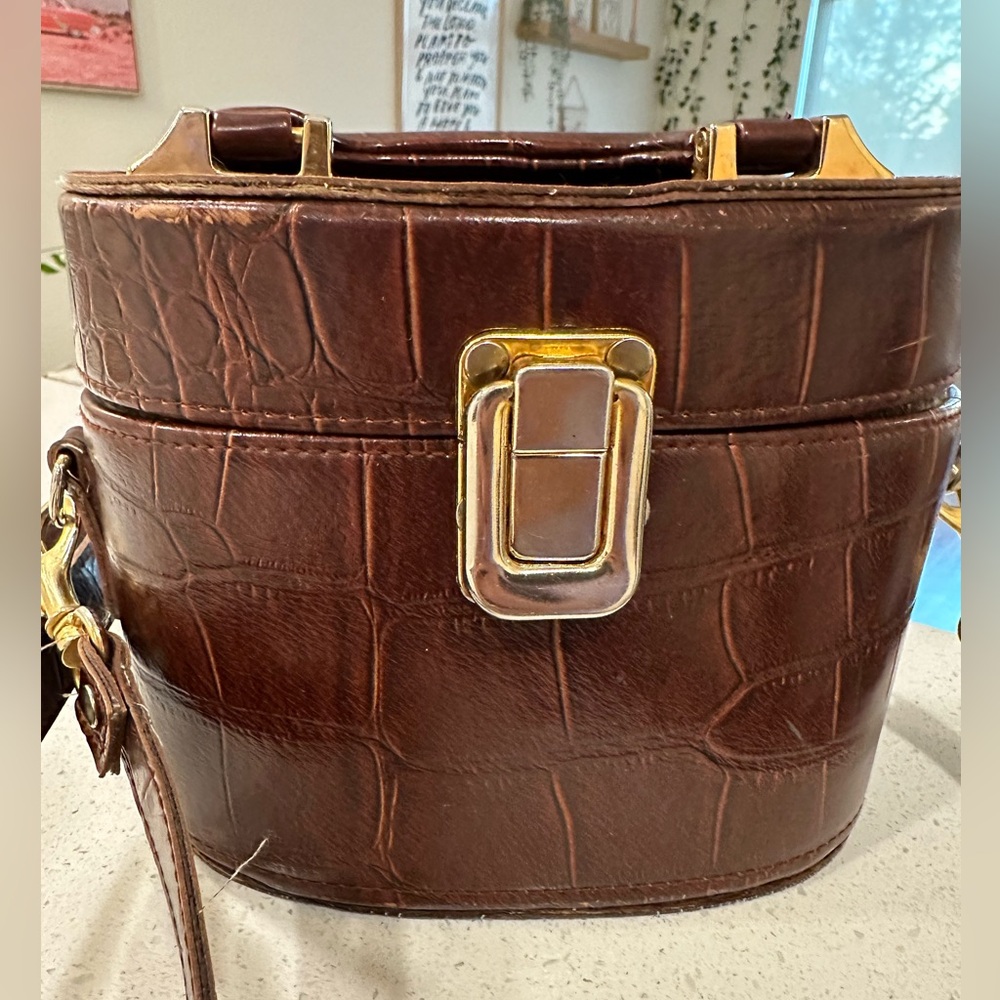 Vintage Tiannl Bag Case